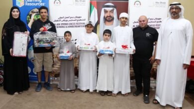 تتويج الفائزين ببطولة الشطرنج للمدارس بالعين