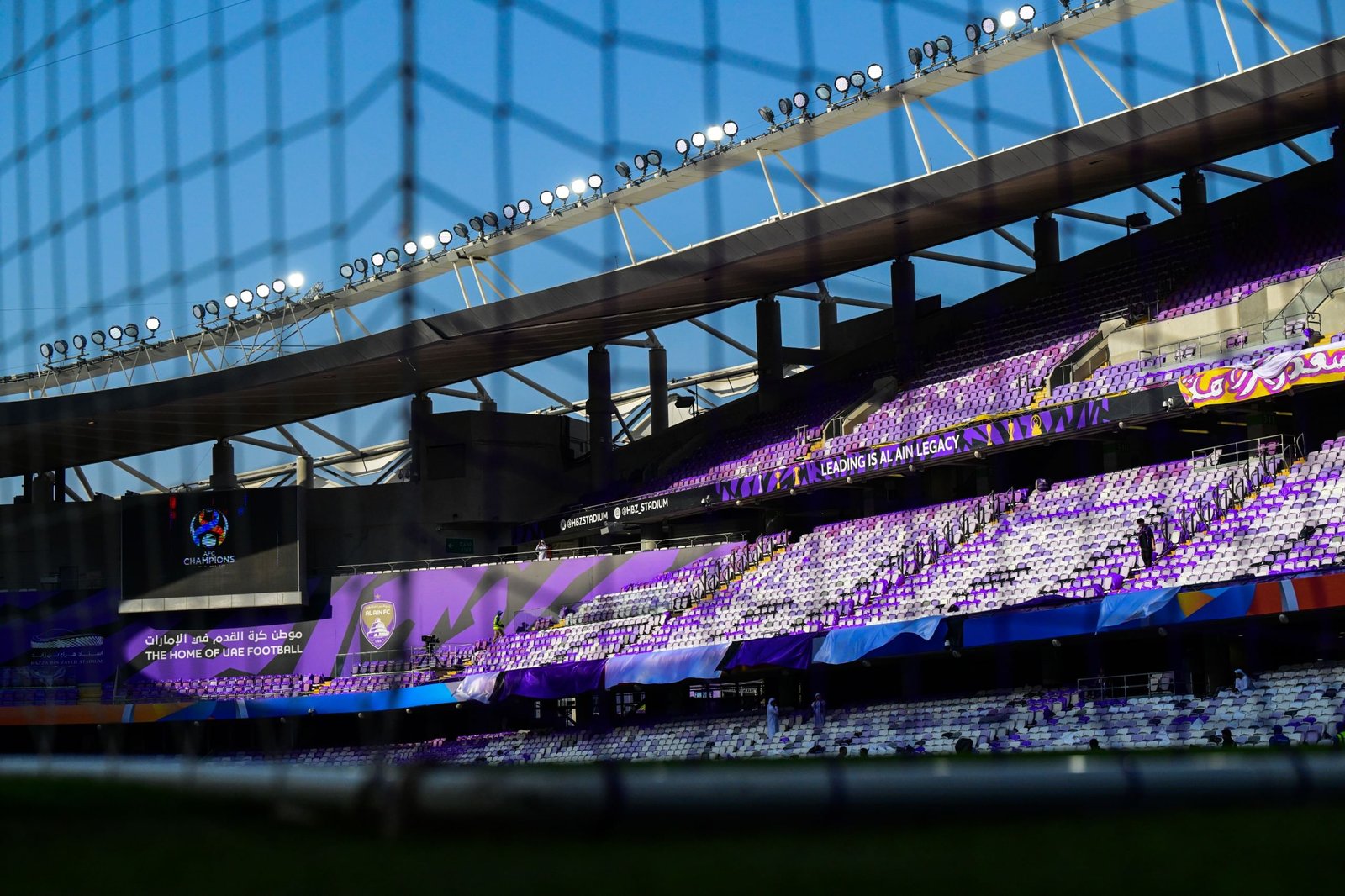 استاد هزاع بن زايد.. أيقونة المنشآت الرياضية في الإمارات والعالم