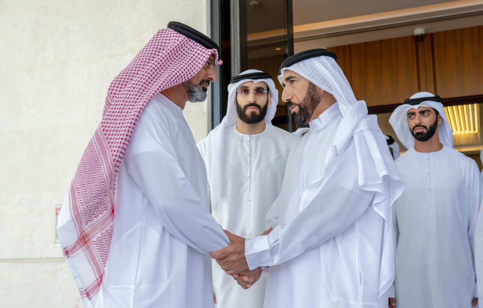 عمار بن حميد يعزي سيف الشعفار بوفاة زوجته