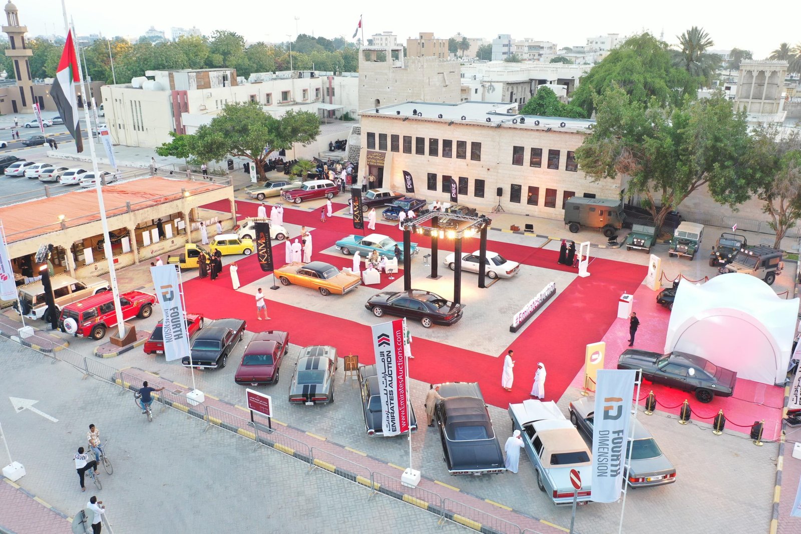 4000 زائر لملتقى السيارات الكلاسيكية في رأس الخيمة 1 4000 زائر لملتقى السيارات الكلاسيكية في رأس الخيمة