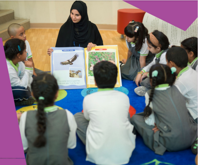 بتوجيهات رئيس الدولة.. توزيع 65,000 كتاب من معرض أبوظبي الدولي للكتاب على مدارس الدولة