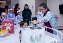أعضاء البرلمان الإماراتي للطفل و«المتطوع الصغير» يزورون أطفال غزة بمدينة خليفة الطبية و«برجيل»