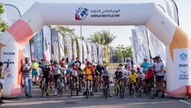 700 مشارك في احتفالية اليوم العالمي للدراجات بأبوظبي