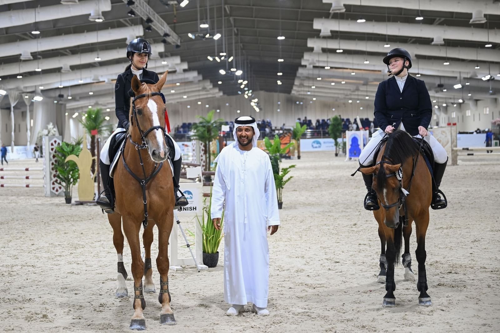 "أكاديمية بوذيب" للفروسية تستضيف الدوري الصيفي لقفز الحواجز