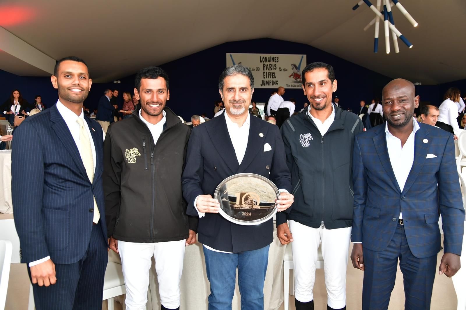 انطلاقة قوية لفرسان الإمارات في بطولة لونجين باريس إيفل الدولية لقفز الحواجز