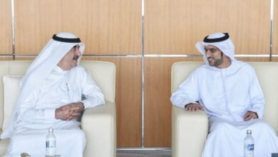 حاكم أم القيوين يستقبل مواطنًا حاصلًا على دكتوراه في البحث الجنائي