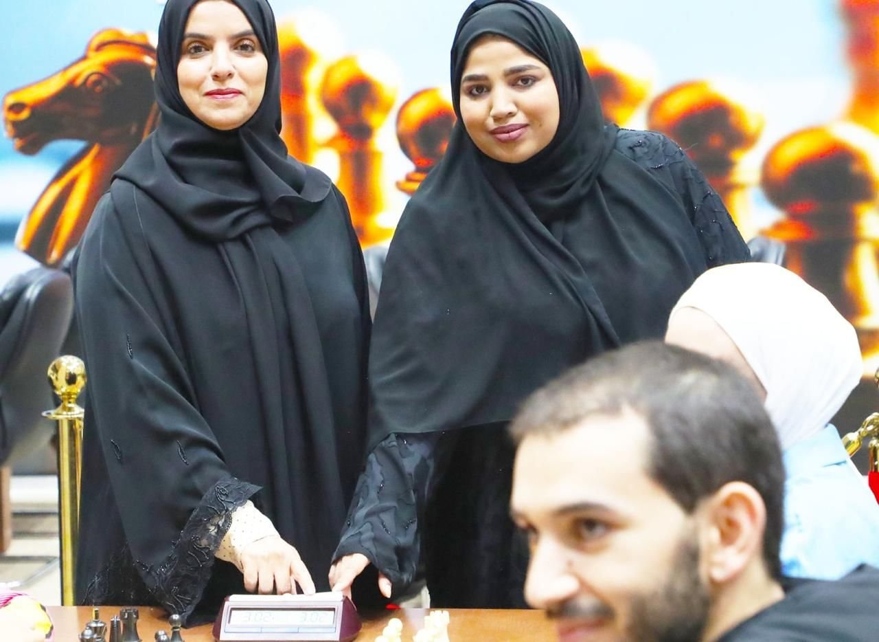 "شطرنج الفتيات بالشارقة" يشارك في بطولتين وينشر اللعبة في المدارس