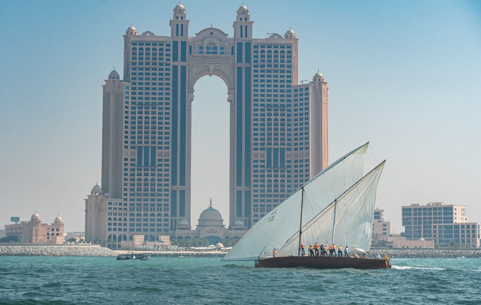 "أطلس 12" يتّوج بلقب سباق غناضة للمحامل الشراعية فئة 60 قدما 1 "أطلس 12" يتّوج بلقب سباق غناضة للمحامل الشراعية فئة 60 قدما