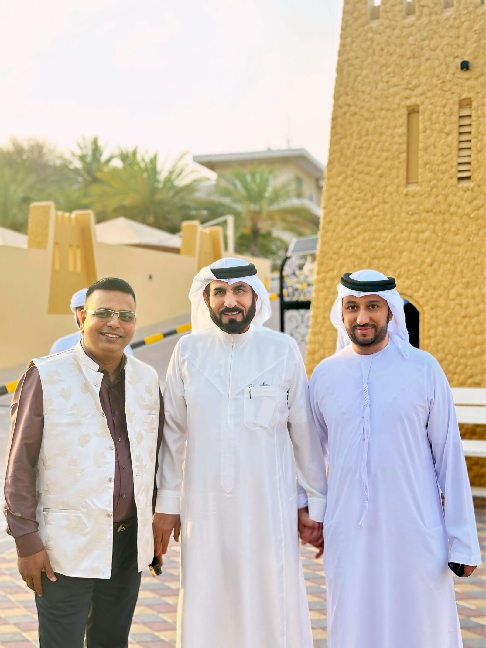 طالب بن صقر القاسمي يستقبل مدير عام شرطة غورجات الهندية 1 طالب بن صقر القاسمي يستقبل مدير عام شرطة غورجات الهندية