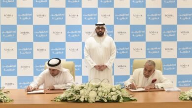 راشد بن سعود يشهد توقيع اتفاقية شراكة بين "أم القيوين العقارية" و"شوبا" لإطلاق مشروع فاخر بجزيرة السينية