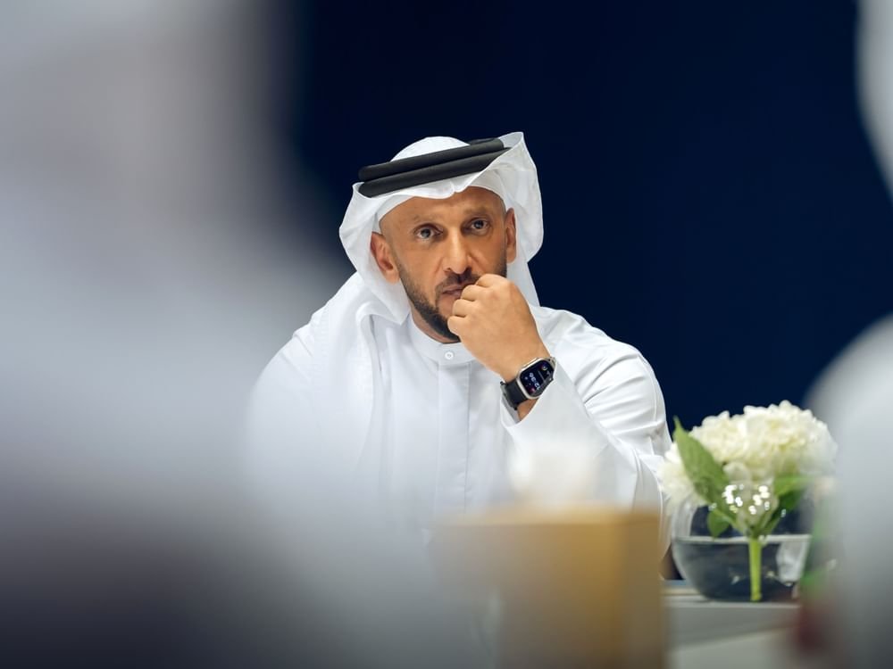 خلال ترؤسه اجتماع مجلس الإمارات للإعلام بعجمان: عبد الله آل حامد.. القيادة الرشيدة تؤمن بالدور الفاعل للإعلام في دعم مسيرة التنمية المستدامة