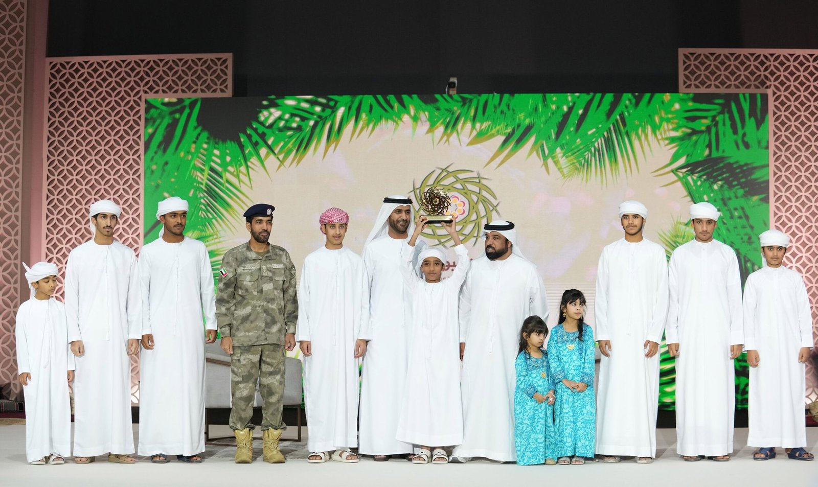مهرجان ليوا للرطب يتوج الفائزين بمزاينة "الخلاص" 1 مهرجان ليوا للرطب يتوج الفائزين بمزاينة "الخلاص"