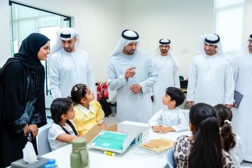 سلطان النيادي يزور فعاليات البرنامج الصيفي لحكومة عجمان