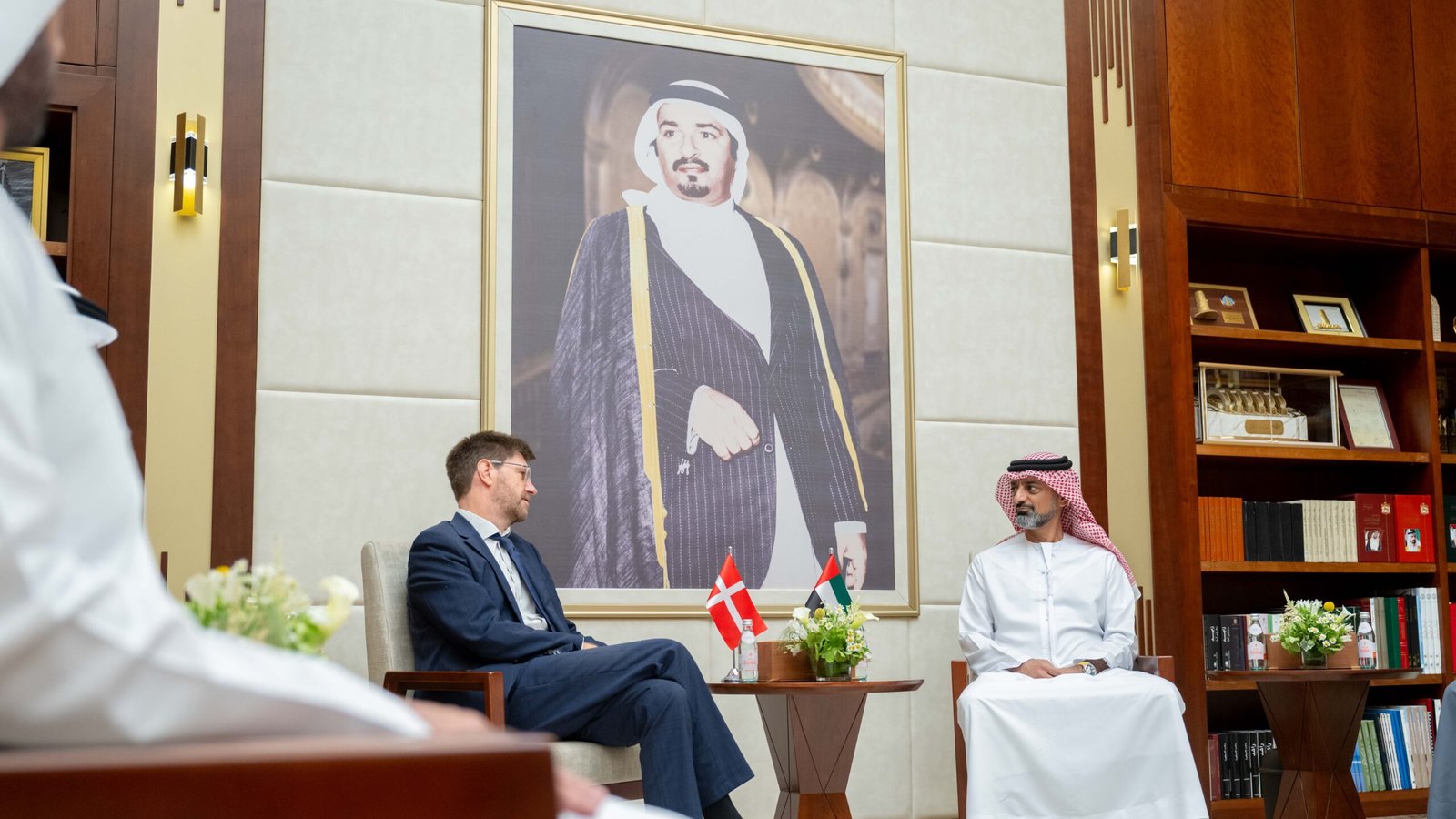 عمار بن حميد يستقبل سفير مملكة الدنمارك