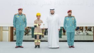 محمد الشرقي يشهد حفل تخريج 197 مشاركا في دورة أصدقاء الدفاع المدني بالفجيرة