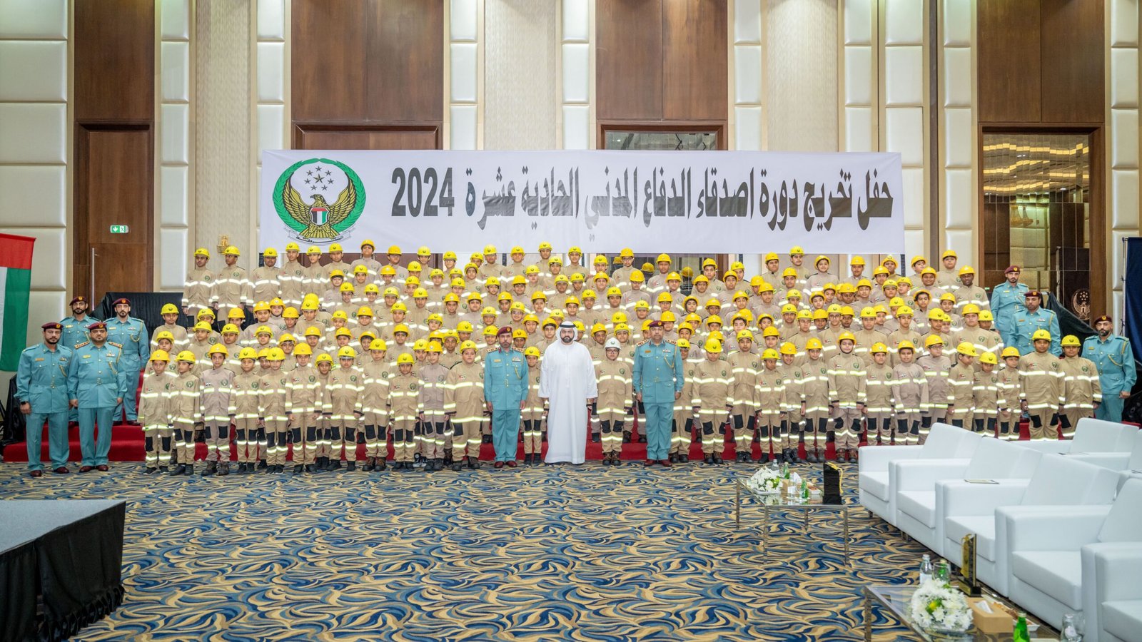 محمد الشرقي يشهد حفل تخريج 197 مشاركا في دورة أصدقاء الدفاع المدني بالفجيرة 1 محمد الشرقي يشهد حفل تخريج 197 مشاركا في دورة أصدقاء الدفاع المدني بالفجيرة