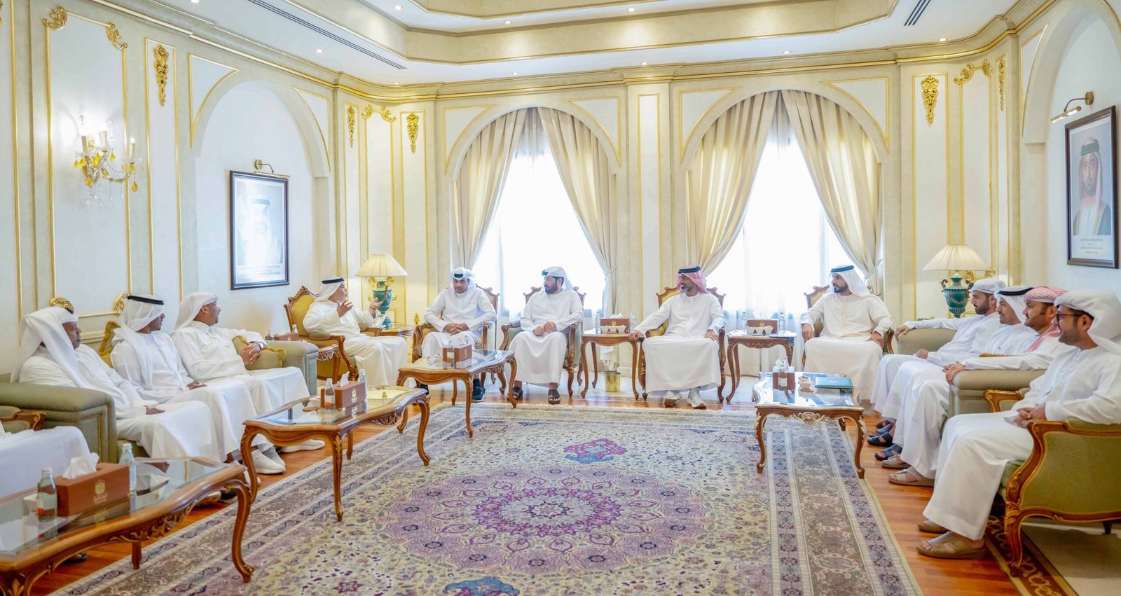 عمار النعيمي يستقبل نجوم الكرة المشاركين في بطولة "كواترو للأكاديميات الخليجية"