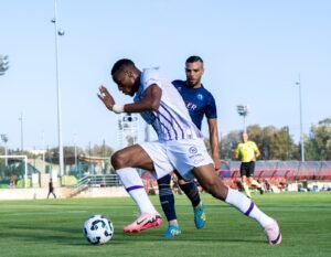 بحضور سلطان بن حمدان بن زايد.. العين يتعادل بمباراته الودية الأولى في "معسكر المغرب"