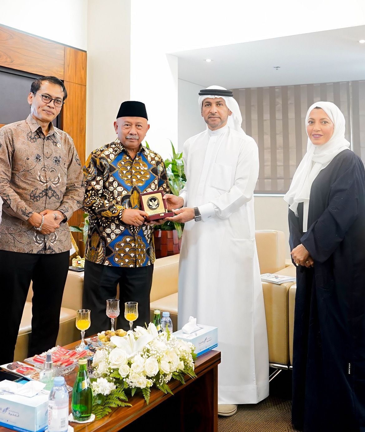 غرفة الفجيرة تبحث تعزيز العلاقات التجارية مع إندونيسيا 1 غرفة الفجيرة تبحث تعزيز العلاقات التجارية مع إندونيسيا