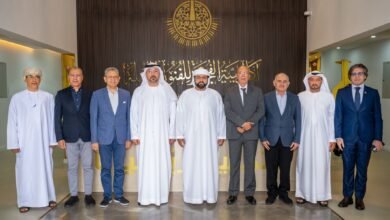 محمد الشرقي يزور أكاديمية الفجيرة للفنون الجميلة ويشهد جلسة كتاب "علم المقامات"