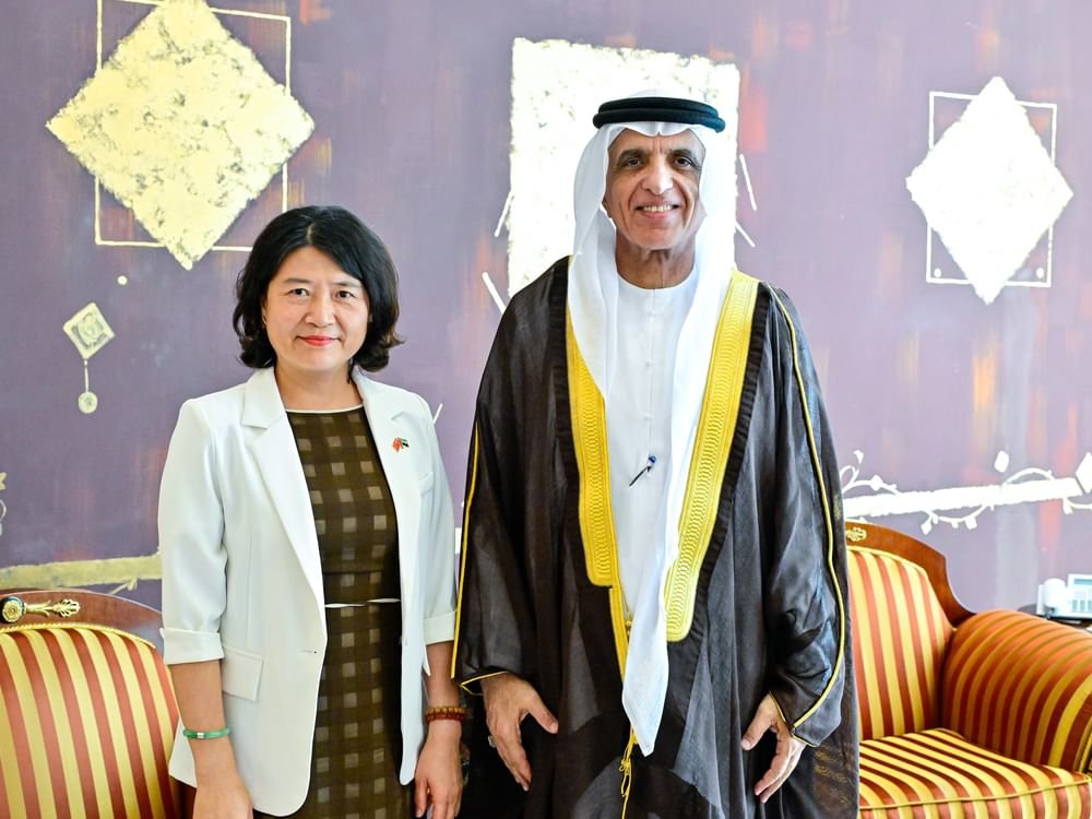 سعود بن صقر يستقبل وفدا حكوميا من مقاطعة غوانغدونغ الصينية 1 سعود بن صقر يستقبل وفدا حكوميا من مقاطعة غوانغدونغ الصينية