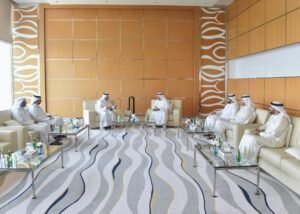 حاكم أم القيوين يستقبل قنصل عام قطر