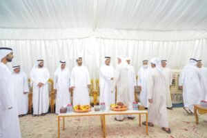 سعود بن صقر يعزي محمود حسن الشمسي بوفاة زوجته