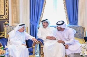 حاكم عجمان يقدم واجب العزاء في وفاة عبد الله سلطان بن غليطة الغفلي