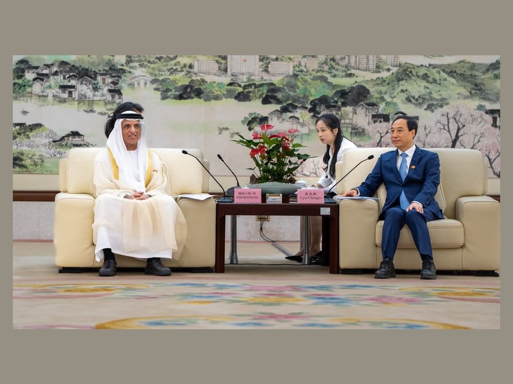 حاكم رأس الخيمة يستقبل عمدة حكومة بلدية دونغقوان في الصين 1 حاكم رأس الخيمة يستقبل عمدة حكومة بلدية دونغقوان في الصين