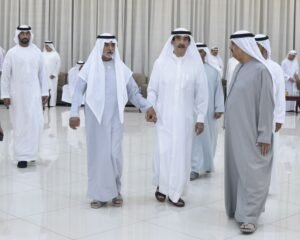 حاكم أم القيوين يتقبل تعازي نهيان بن مبارك بوفاة الشيخ عبدالله بن أحمد المعلا