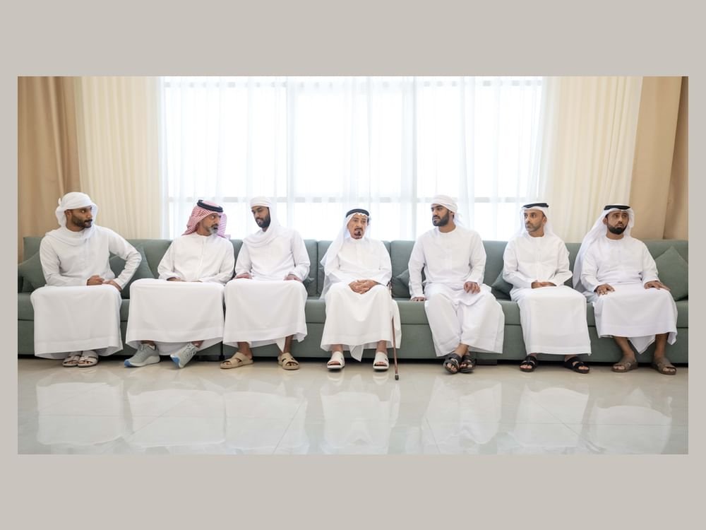 حاكم عجمان وولي عهده يقدمان واجب العزاء في شهيدي الوطن ناصر البلوشي وعبد العزيز الطنيجي