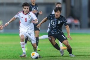 أبيض الشباب يُواجه شقيقه المنتخب الكويتي غداً