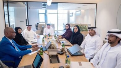 "العليا للبيانات" تستعرض مشروع توأم عجمان الرقمي والسياسة العامة للبيانات بالإمارة