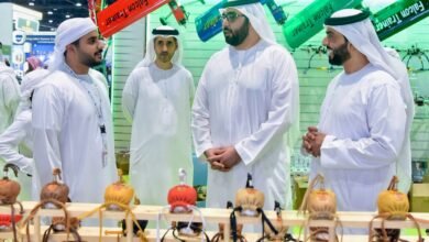 ولي عهد أم القيوين يزور معرض أبو ظبى للصيد والفروسية