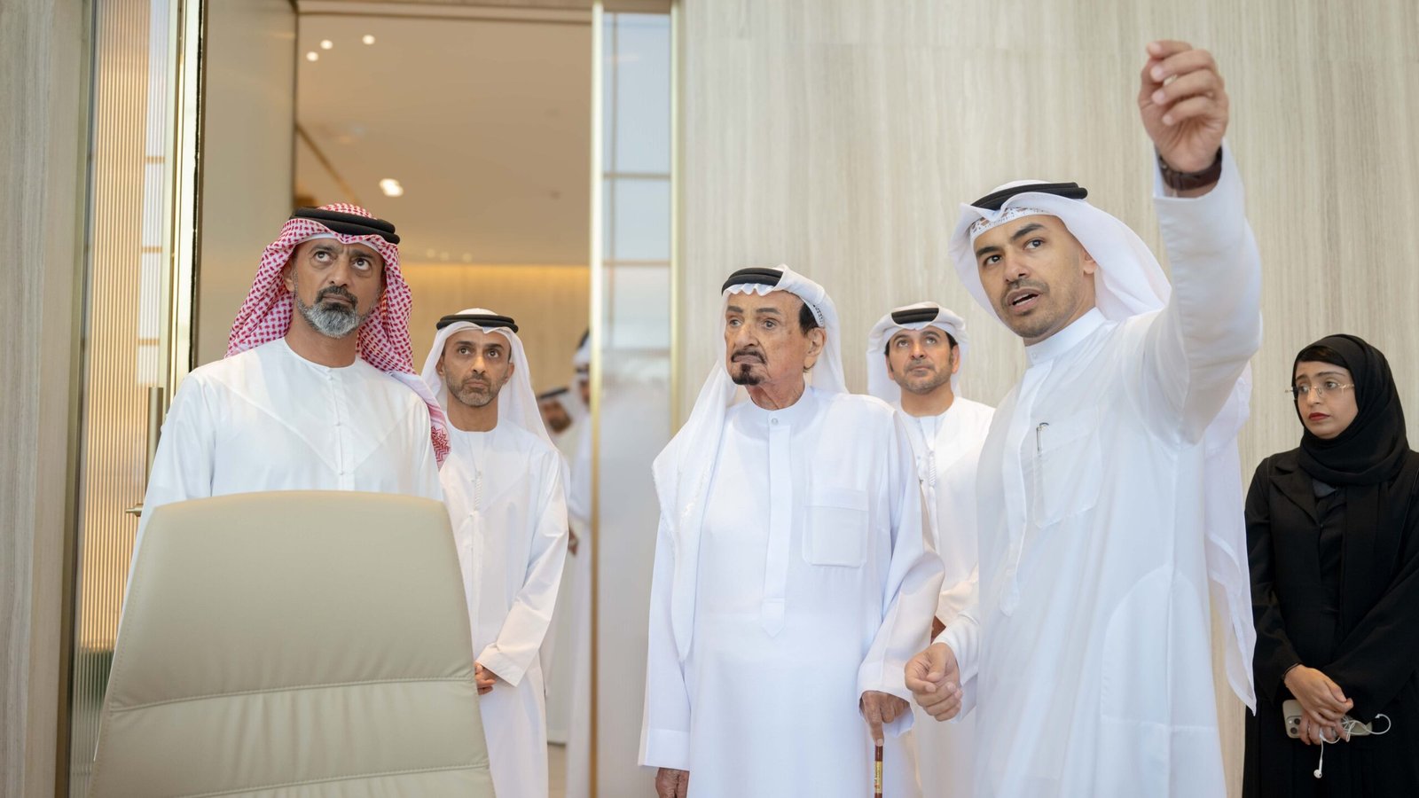 حميد بن راشد يزور المبنى الجديد لمجمع الدوائر الحكومية بالديوان الأميري في عجمان 1 حميد بن راشد يزور المبنى الجديد لمجمع الدوائر الحكومية بالديوان الأميري في عجمان