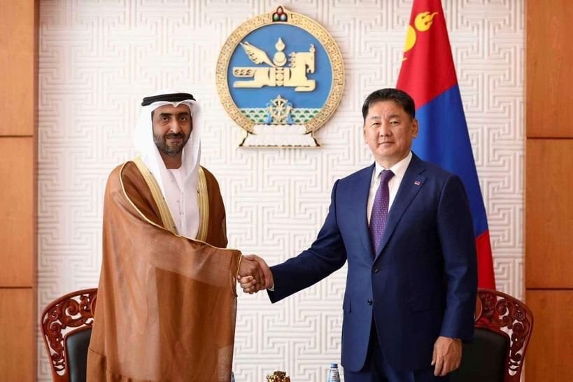 رئيس منغوليا يتسلم أوراق اعتماد سفير الإمارات