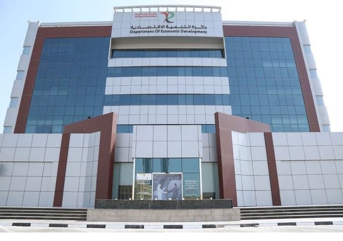 اقتصادية رأس الخيمة تعفي منتسبي برنامج "الواعد الصغير" من رسوم الترخيص 1 اقتصادية رأس الخيمة تعفي منتسبي برنامج "الواعد الصغير" من رسوم الترخيص