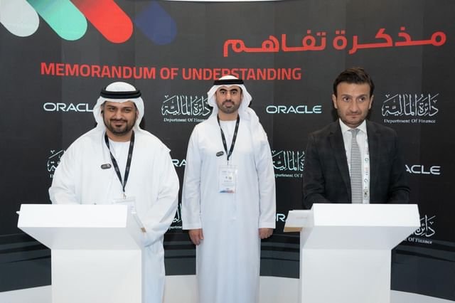 مالية عجمان" توقع اتفاقية تعاون مع "أوراكل" لدفع عجلة الابتكار في المجال المالي