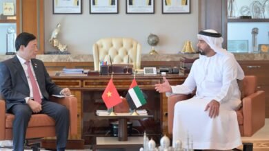 سيف بن زايد يلتقي نائب وزير الأمن العام الفيتنامي