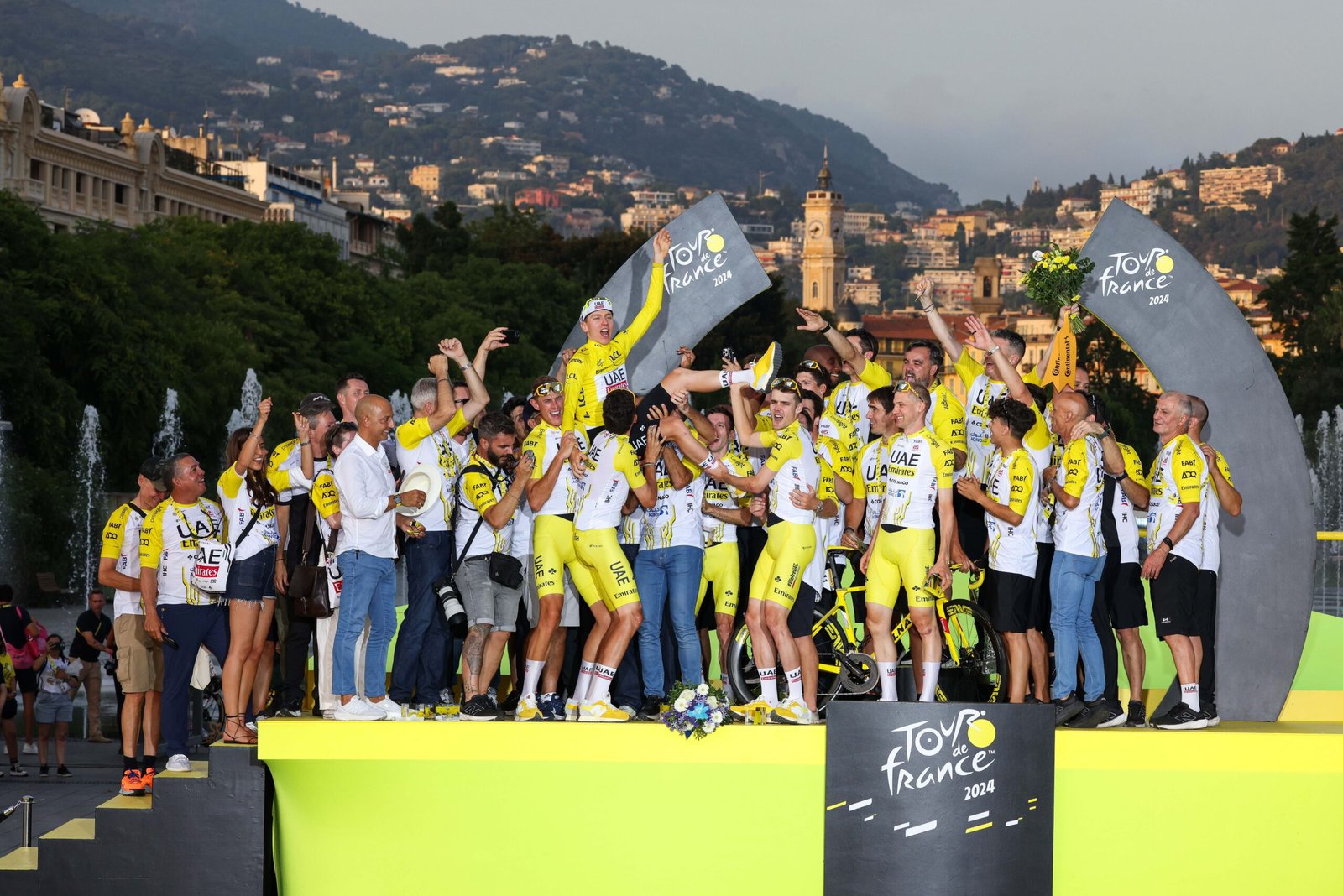 "الإمارات للدراجات" الأول في تصنيف الاتحاد الدولي للعام الثاني على التوالي