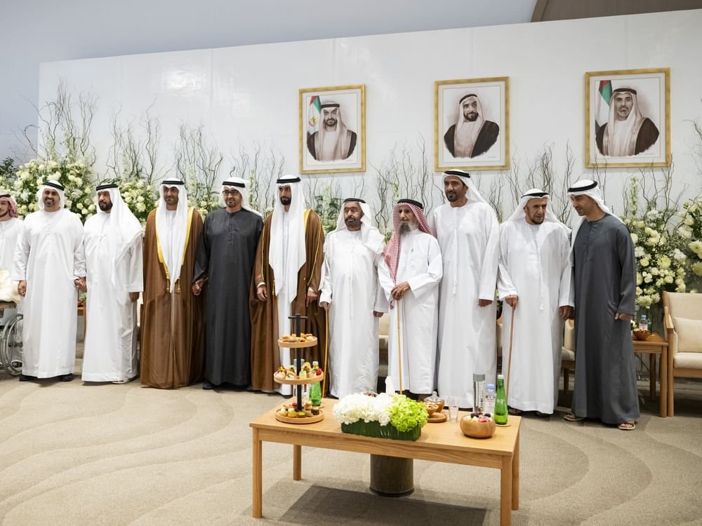 رئيس الدولة يحضر حفل زفاف في أبوظبي