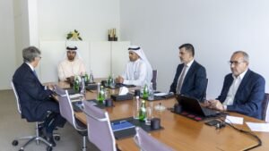 مجلس إدارة شركة الزوراء للتطوير العقاري بعجمان يستعرض مشاريع جديدة