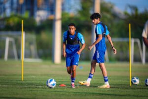 أبيض الناشئين يُواجه نظيره الماليزي في التصفيات الآسيوية