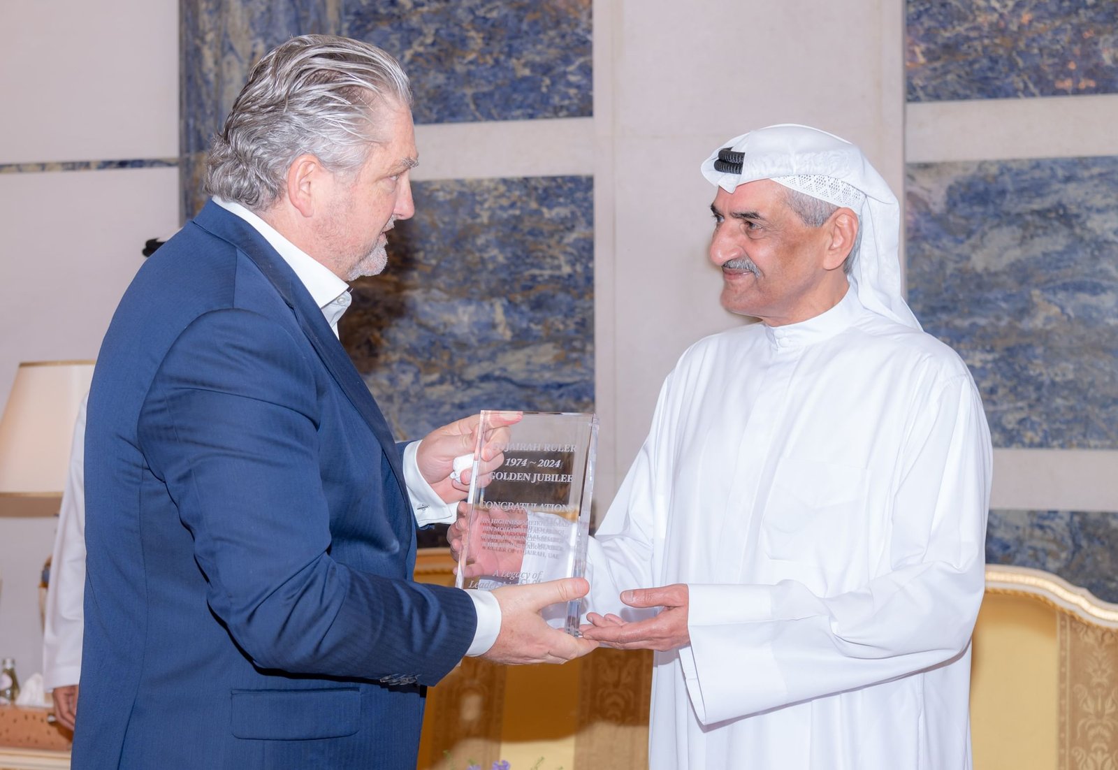 حاكم الفجيرة يستقبل الوفود المشاركة في منتدى أسواق الطاقة ويؤكد على دور القيادة الرشيدة في بناء اقتصاد آمن ومستدام 1 حاكم الفجيرة يستقبل الوفود المشاركة في منتدى أسواق الطاقة ويؤكد على دور القيادة الرشيدة في بناء اقتصاد آمن ومستدام