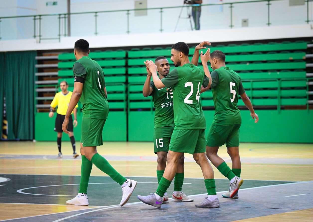 انطلاقة قوية لدوري الصالات