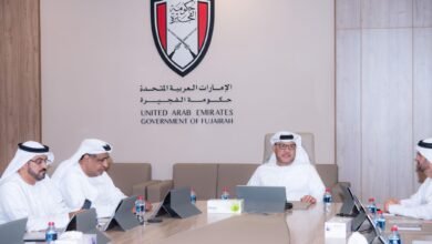 مدير الديوان الأميري بالفجيرة يجتمع مع وفد من وزارة الطاقة والبنية التحتية