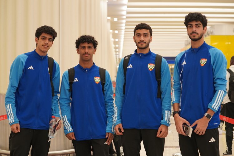 أبيض الناشئين يُغادر إلى معسكره الخارجي في تايلند