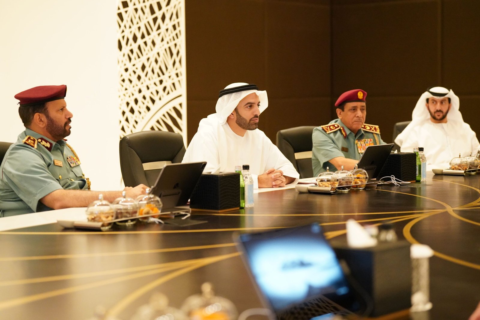 ولي عهد رأس الخيمة يستقبل الوكيل المساعد للموارد والخدمات المساندة بوزارة الداخلية