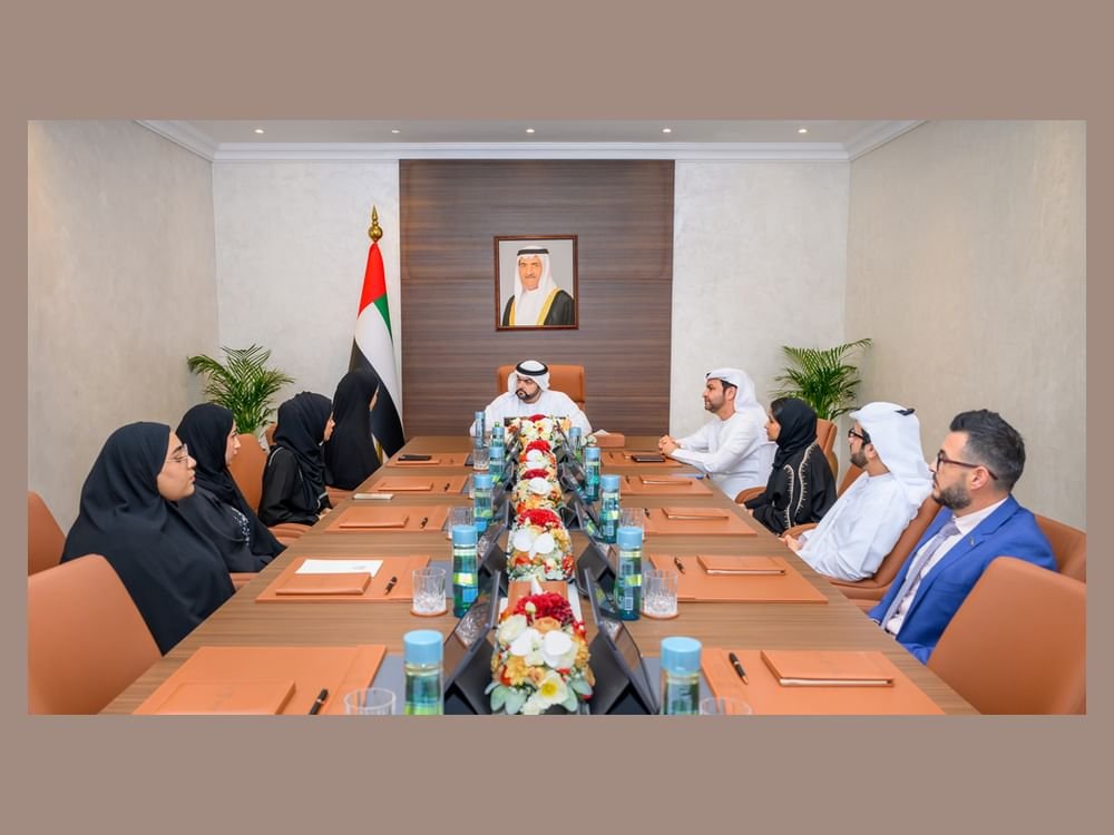 محمد الشرقي يلتقي اللجنة العليا المنظمة لمعرض الفجيرة لكتاب الطفل ويطلّع على نتائجه وإحصائياته