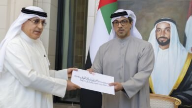 رئيس الدولة يتلقى رسالة خطية من أمير الكويت تسلمها منصور بن زايد خلال استقباله السفير الكويتي